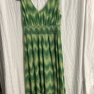 Green summer sleeveless dress